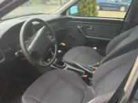 Gebraucht Audi 80 Basis 90 PS (66 kW) 1993 Grün Limousine