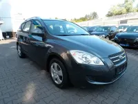 Gebraucht Kia Ceed 109 PS (80 kW) 2009 Grau Kleinwagen
