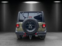 Neu Jeep Wrangler 284 PS (208 kW) 2025 Grün/beige SUV