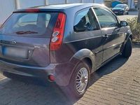 Gebraucht Ford Fiesta 69 PS (50 kW) 2008 Blau Kleinwagen