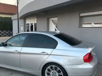 gebraucht BMW 320 i -