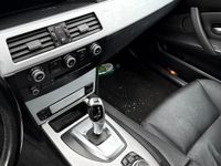 Gebraucht BMW 525 197 PS (144 kW) 2009 Schwarz Kombi
