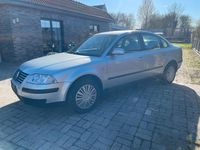Gebraucht VW Passat 102 PS (75 kW) 2001 Silber Limousine