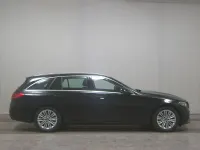 Gebraucht Mercedes C200 Avantgarde 163 PS (119 kW) 2023 Schwarz Kombi