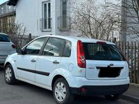 Gebraucht Ford Fiesta 69 PS (50 kW) 2006 Weiß Kleinwagen