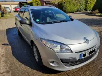 Używany Renault Mégane Dynamique 106 KM (77 kW) 2011 Srebrny Sedan/Limuzyna