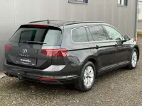 Gebraucht VW Passat 150 PS (110 kW) 2022 Grau Kombi