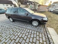 Gebraucht VW Passat 140 PS (102 kW) 2011 Braun Kombi