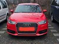 Gebraucht Audi A1 Sport 95 PS (69 kW) 2018 Rot SUV