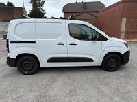 Gebraucht Citroën Berlingo 110 PS (80 kW) 2024 Weiß Van / Kleinbus