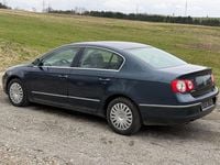 Gebraucht VW Passat 140 PS (102 kW) 2007 Blau Limousine