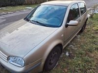 Gebraucht VW Golf IV Basis 105 PS (77 kW) 2001 Gold Limousine