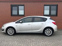 Gebraucht Opel Astra Active 140 PS (102 kW) 2013 Silber Limousine