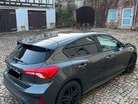 Gebraucht Ford Focus ST-Line 150 PS (110 kW) 2018 Grau Limousine