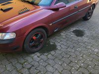 Gebraucht Opel Vectra 101 PS (74 kW) 1998 Rot Limousine