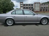 Gebraucht BMW 750 326 PS (239 kW) 1997 Silber Limousine
