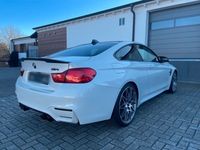 gebraucht BMW M4 Competition Coupe / DKG / Carbon / Head-up / 20 Zoll