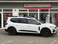 Gebraucht Dacia Jogger 141 PS (103 kW) 2023 Weiß Van / Kleinbus