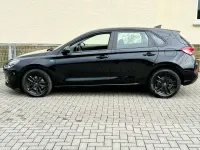 Gebraucht Hyundai i30 Trend 160 PS (117 kW) 2022 Phantom black / mic Kleinwagen
