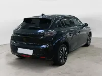 Gebraucht Peugeot 208 Allure 101 PS (74 kW) 2025 Schwarz (noir perla nera) Kleinwagen