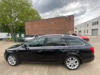 Gebraucht Skoda Superb Family 140 PS (102 kW) 2012 Schwarz Kombi
