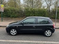 Gebraucht Renault Clio II 75 PS (55 kW) 2003 Schwarz Kleinwagen