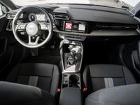 Gebraucht Audi A3 Basis 150 PS (110 kW) 2022 Grau Limousine
