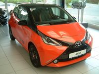 Gebraucht Toyota Aygo X-cite 69 PS (50 kW) 2014 Orange metallic Kleinwagen