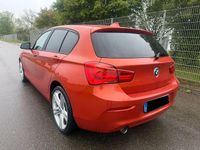 Gebraucht BMW 118 Advantage 136 PS (100 kW) 2017 Orange Kleinwagen
