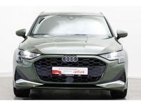 Gebraucht Audi A3 Ambiente 116 PS (85 kW) 2025 Grün Limousine