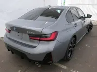Gebraucht BMW 330e M Sport 292 PS (214 kW) 2025 Skyscraper grau Limousine