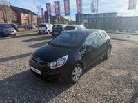 Gebraucht Kia Rio Edition 7 86 PS (63 kW) 2014 Schwarz Limousine