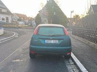 Gebraucht Ford Focus Ambiente 75 PS (55 kW) 1999 Grün Limousine