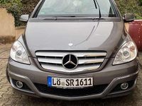 Gebraucht Mercedes B200 140 PS (102 kW) 2009 Van / Kleinbus