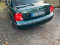 Gebraucht VW Passat 100 PS (73 kW) 1999 Grün Limousine