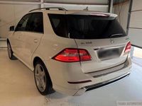 Gebraucht Mercedes ML350 258 PS (189 kW) 2012 Weiß SUV