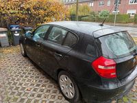 Gebraucht BMW 116 122 PS (89 kW) 2009 Schwarz Kleinwagen