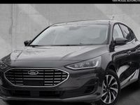 Neu Ford Focus Titanium 155 PS (114 kW) 2026 Grau Limousine