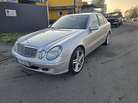 Gebraucht Mercedes E220 Elegance 150 PS (110 kW) 2003 Silber Limousine
