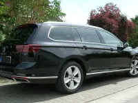 Gebraucht VW Passat Elegance 200 PS (147 kW) 2023 Schwarz Kombi