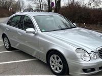 Gebraucht Mercedes E200 Classic 136 PS (100 kW) 2008 Silber Limousine