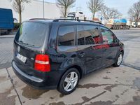 Gebraucht VW Touran Conceptline 102 PS (75 kW) 2005 Schwarz Van / Kleinbus