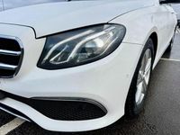 Gebraucht Mercedes E200 160 PS (117 kW) 2019 Weiß Limousine