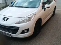 Gebraucht Peugeot 207 95 PS (69 kW) 2012 Weiß Kombi