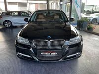 Gebraucht BMW 318 Comfort Edition 143 PS (105 kW) 2011 Schwarz Kombi