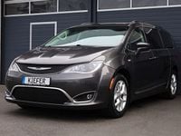 Gebraucht Chrysler Pacifica 287 PS (211 kW) 2017 Grün SUV