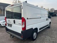 Gebraucht Peugeot Boxer 131 PS (96 kW) 2016 Weiß Van