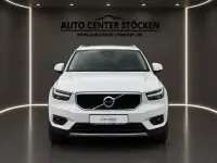 Gebraucht Volvo XC40 Momentum 129 PS (94 kW) 2021 Weiß SUV