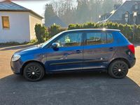 Gebraucht Skoda Fabia 60 PS (44 kW) 2010 Blau Kleinwagen
