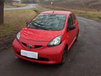 Gebraucht Toyota Aygo 68 PS (50 kW) 2006 Rot Kleinwagen